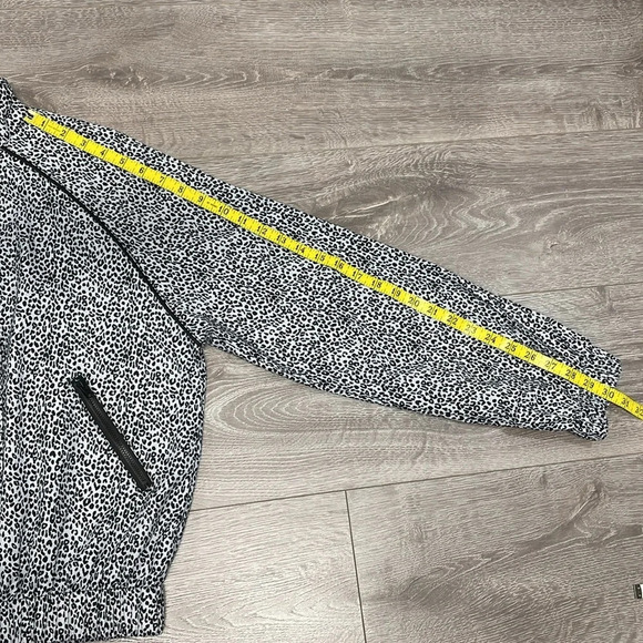 NWOT Anthropologie Allfenix All Fenix Leopard Print White Black Crop Jacket L - Picture 8 of 16